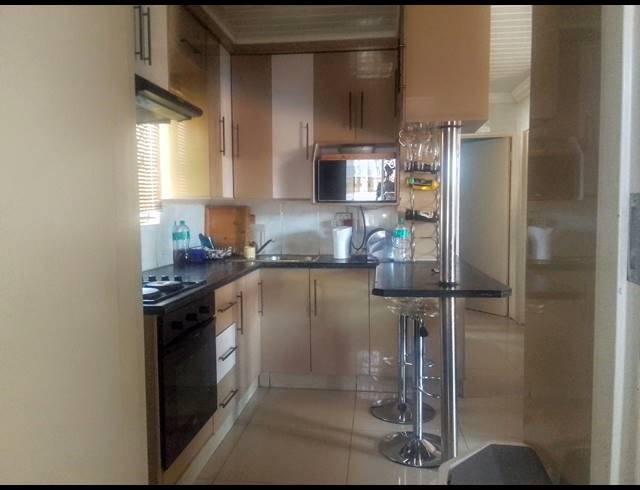 3 BEDROOM FREEHOLD FOR SALE IN PROTEA GLEN